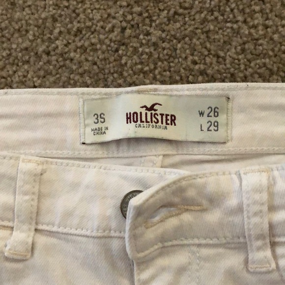 Shorts - Picture 2 of 3